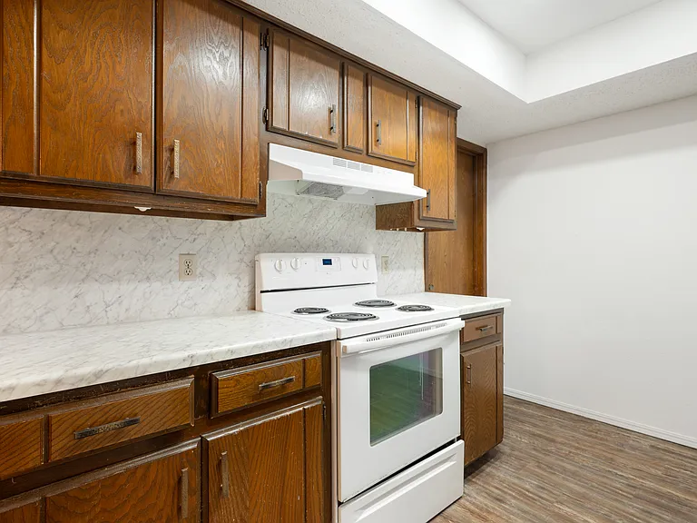 9910 Keisa Cir — Photo 8