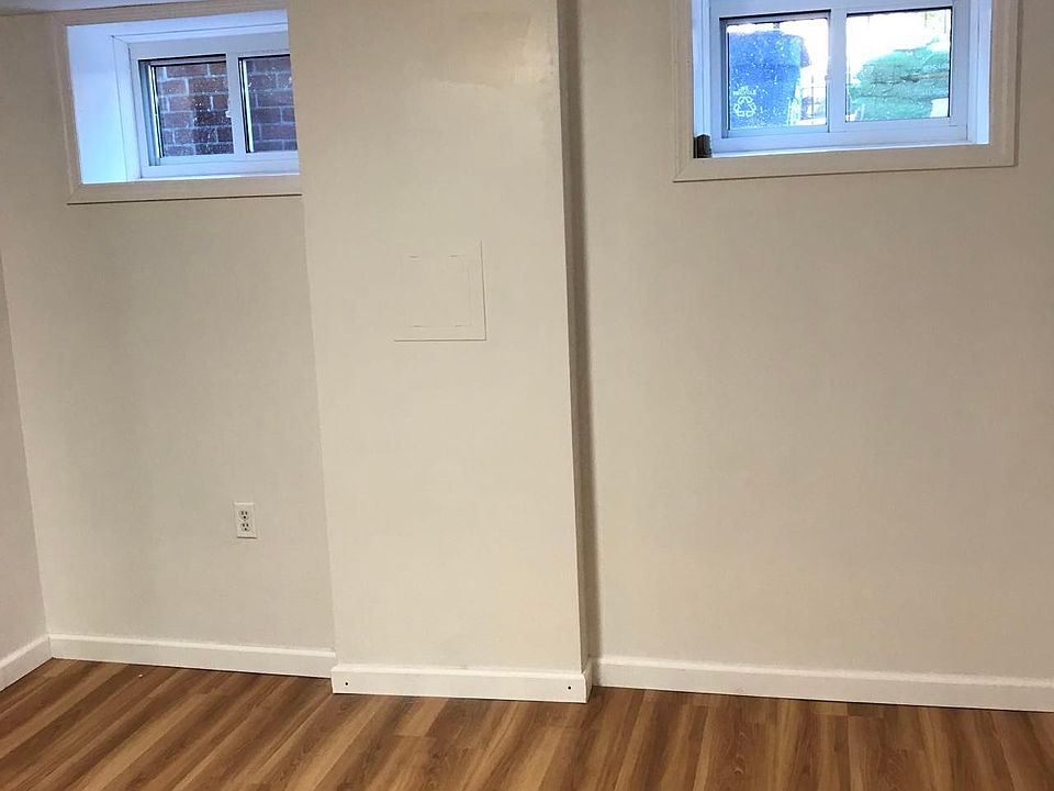 2nd image of 1734 Grove St #B