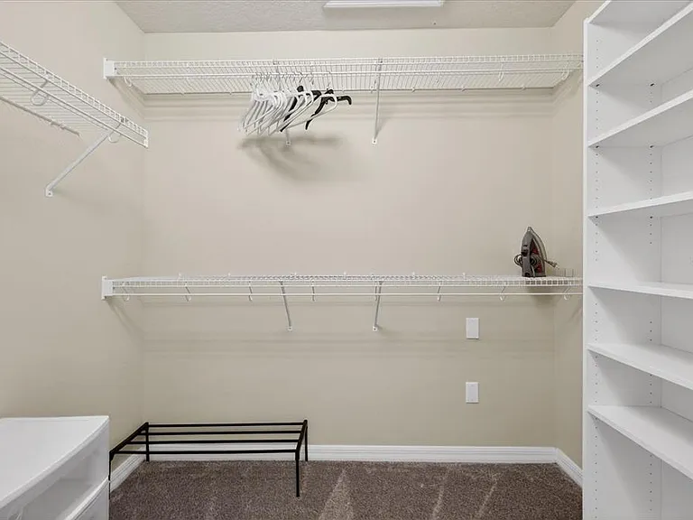 11115 Avery Oaks Dr — Photo 30