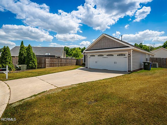 3rd image of 3404 Sagewood Court