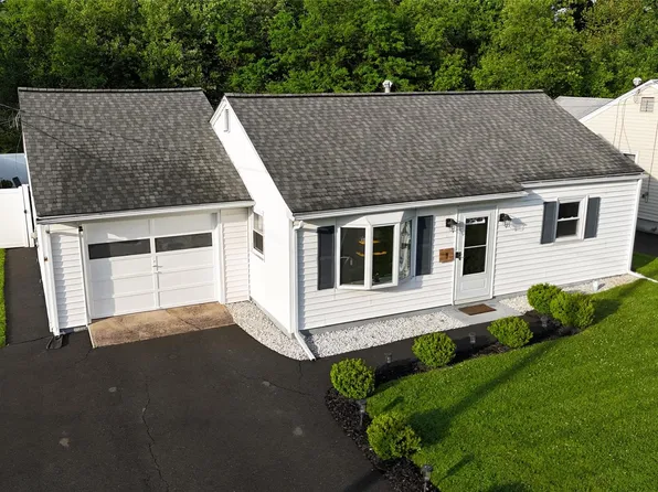 9 Maple Avenue, Garnerville, NY 10923