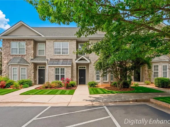 908 Windcastle Ln, Winston Salem, NC 27105
