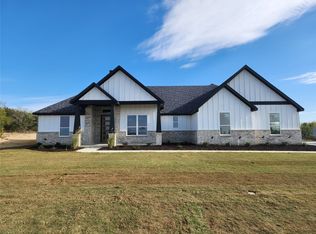 317 Falcon Dr, Springtown, TX 76082