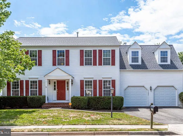 43223 Kathleen Elizabeth Dr, Ashburn, VA 20147