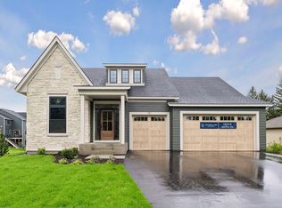 751 W 96th St, Chanhassen, MN 55317