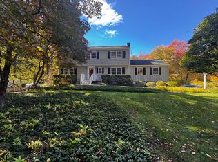 6 Heathwood Ln, Westport, CT 06880