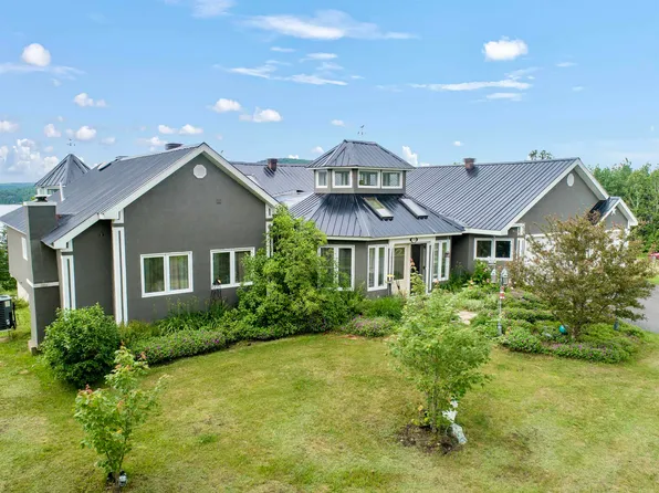128 Fuller Drive, Canaan, VT 05903