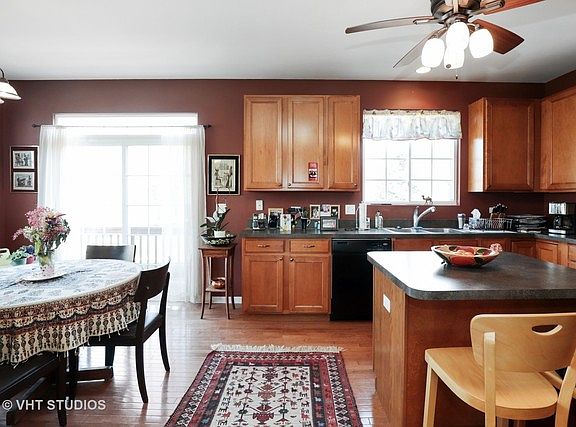 3rd image of 144 Station Park Cir