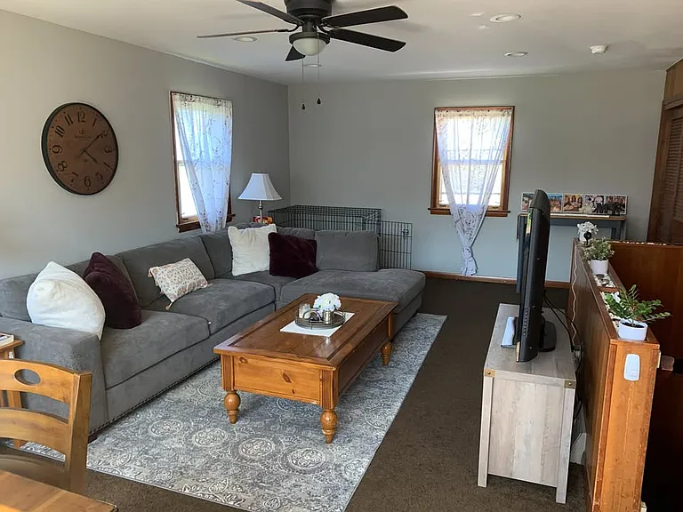 528 Ulster St #2 — Photo 3