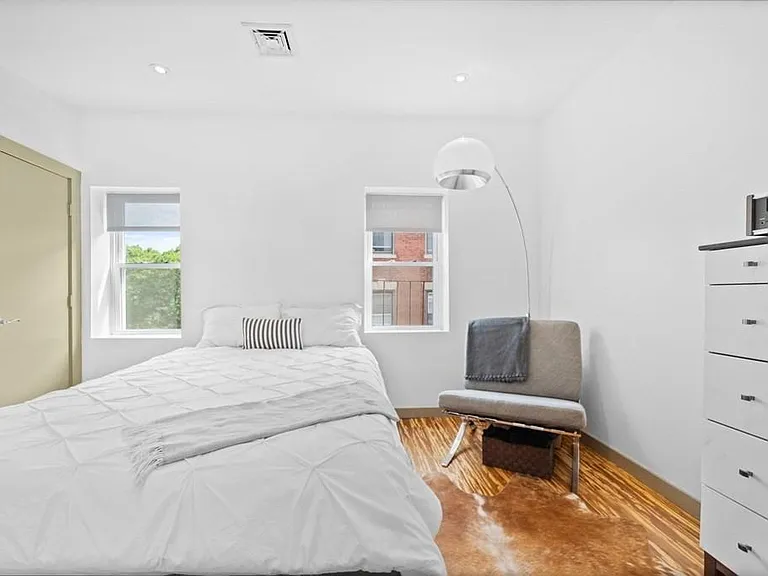 112 Prince St #4 — Photo 13