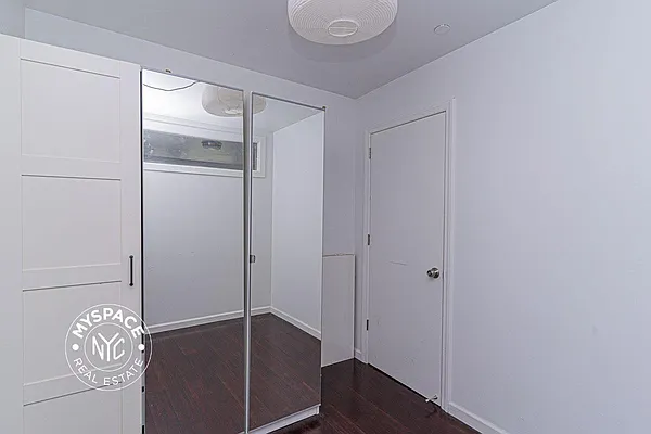 Rented by MySpaceNYC | media 21