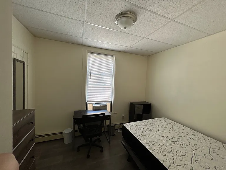 312 E Seneca St #3 — Photo 22