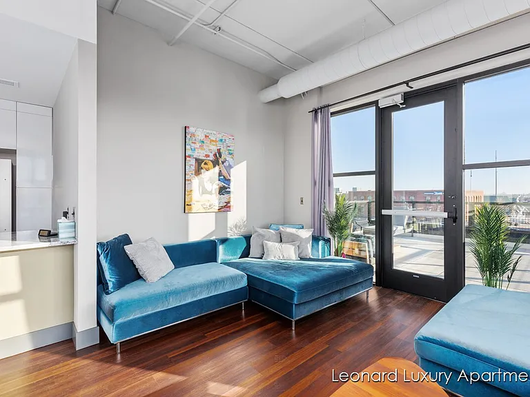 The Leonard Luxury Apartments — Photo 107