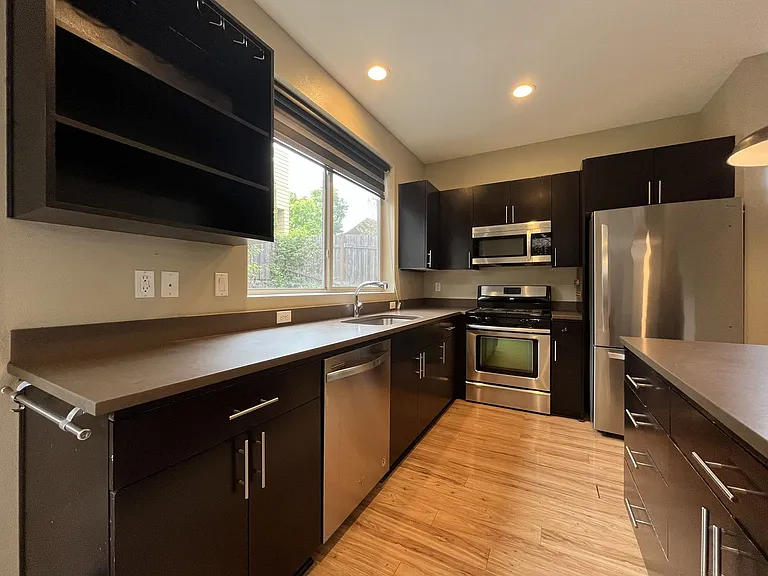 13758 SE Linden Ln — Photo 7