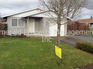 1570 S St, Springfield, OR 97477