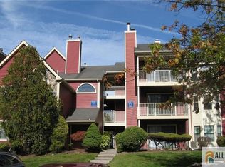 83 Crosspointe Dr #83, East Brunswick, NJ 08816