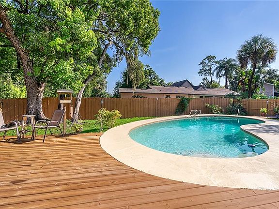 4th image of 719 Tropic Hill Dr