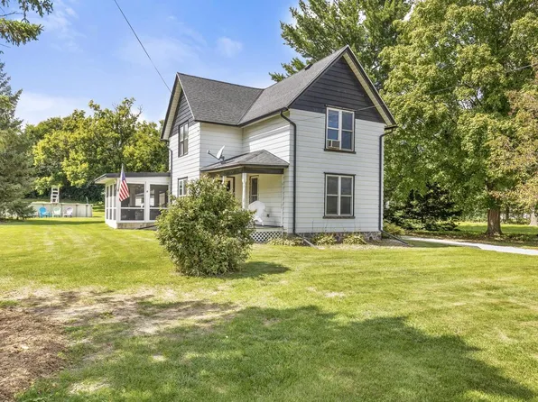335 Cottonwood AVENUE, Hartland, WI 53029