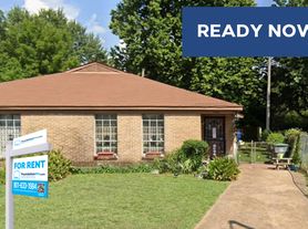 3242 Forest Brook Dr