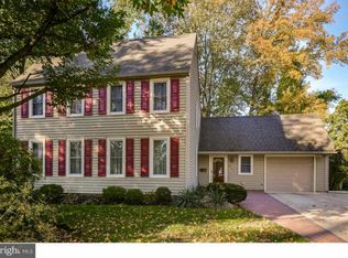 221 Pearl Croft Rd, Cherry Hill, NJ 08034