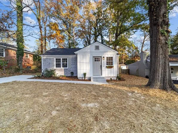 2420 Dellwood Dr, Greensboro, NC 27408