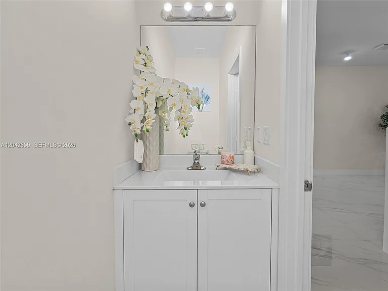 3347 W 106th Ter — Photo 12