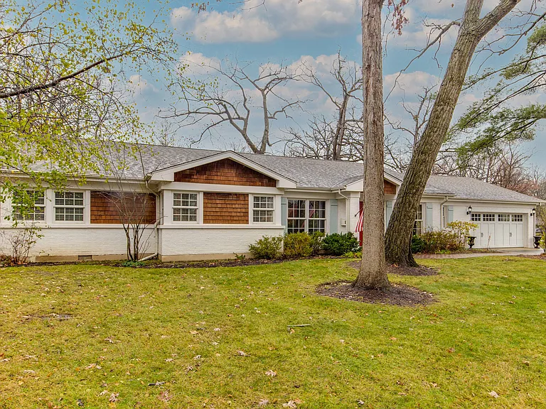 420 Ravine Park Dr — Photo 1