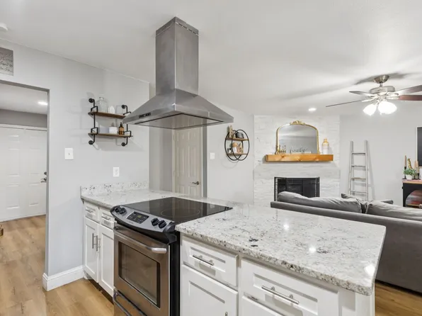 559 Bell Dr, Allen, TX 75002