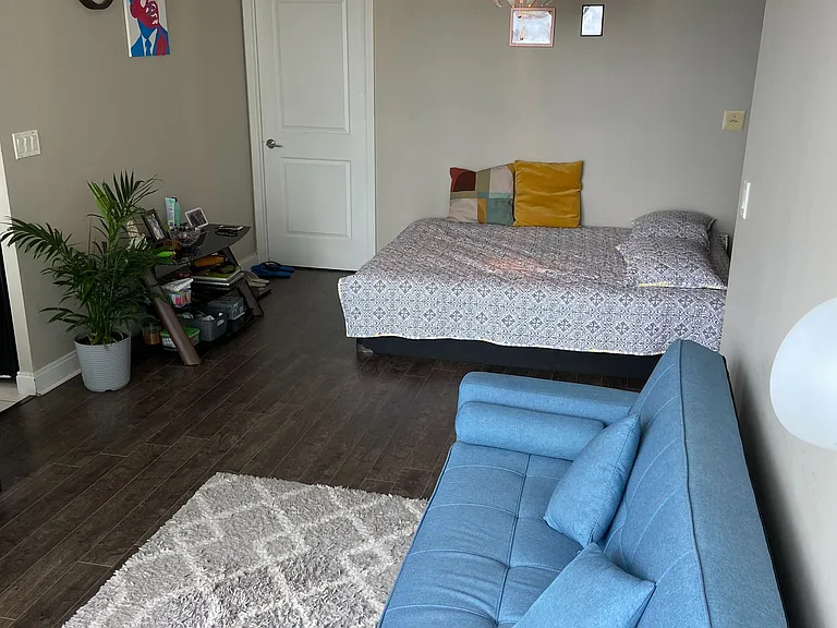 70 Absolute Ave E #703 — Photo 15