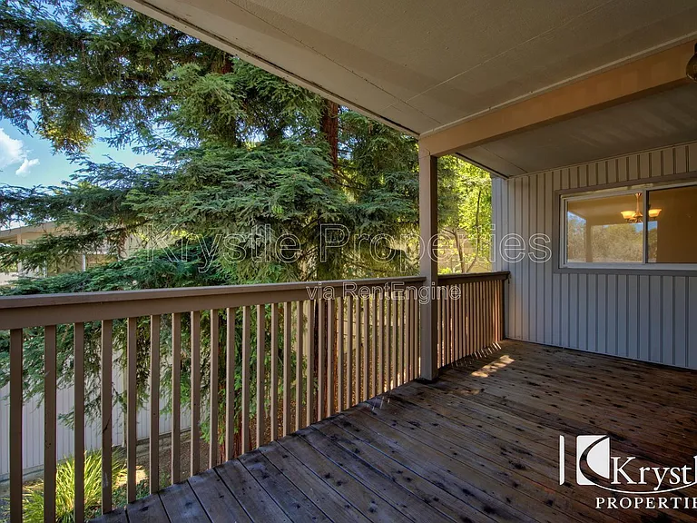 201 Nautical Ct — Photo 11