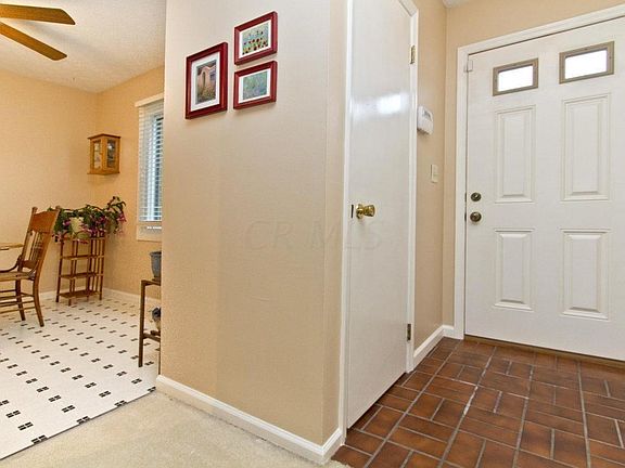 03 Entry and Kitchen