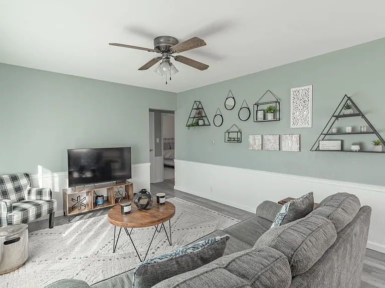 3643 S Race St — Photo 20