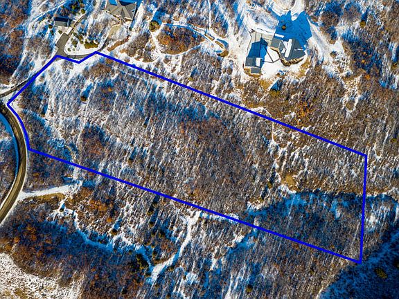 2nd image of 5941 E Snowbasin Rd