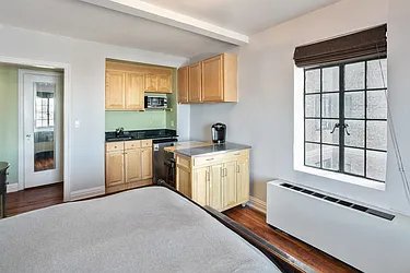 5 Tudor City Place