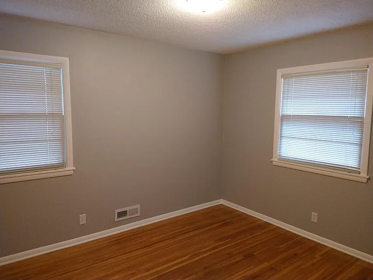 Upstairs Bedroom 1