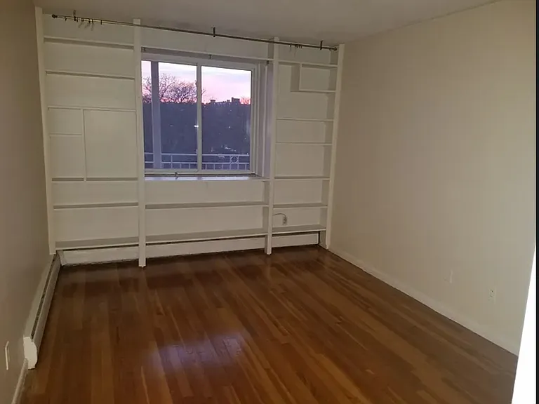 50 Green St #409 — Photo 6