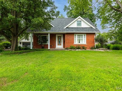 1905 Zschokke St, Highland, IL, 62249