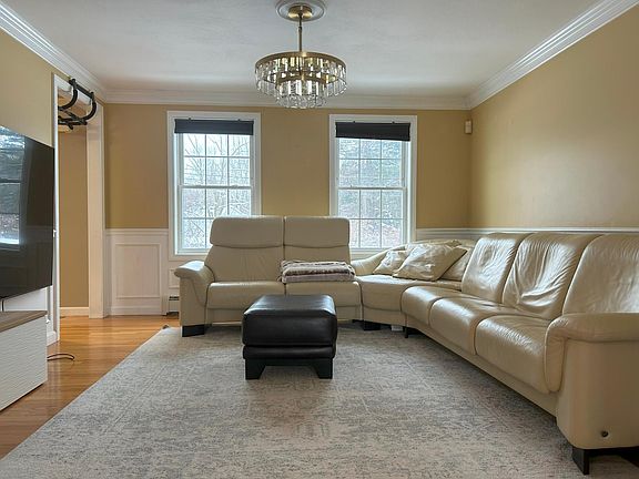 3rd image of 119 Range Rd