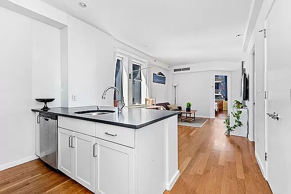 1st image of 82 Irving Pl APT 5B