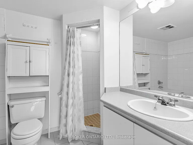 3 Rowntree Rd #2106 — Photo 17