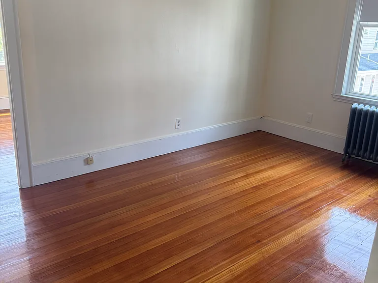 25 Chestnut St #2L — Photo 7