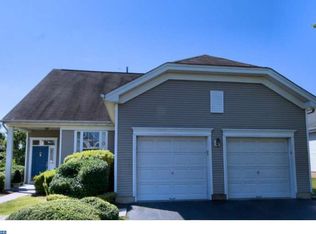 16 Stanford Rd E, Pennington, NJ 08534