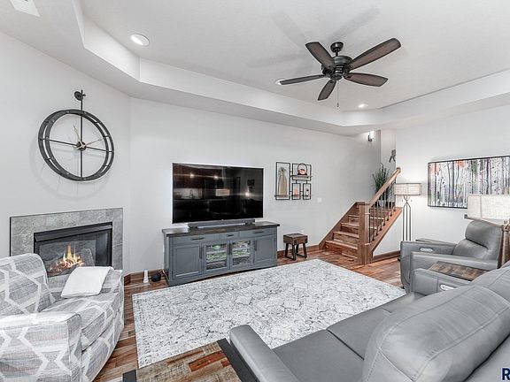 3rd image of 7553 S Grand Arbor Pl