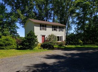 72 Belchertown Rd, Amherst, MA 01002