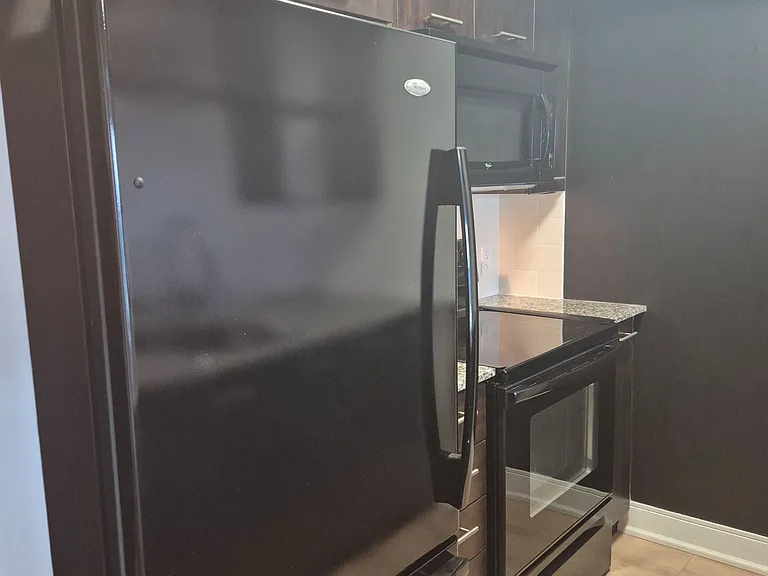 125 Village Green Sq #2708 — Photo 3