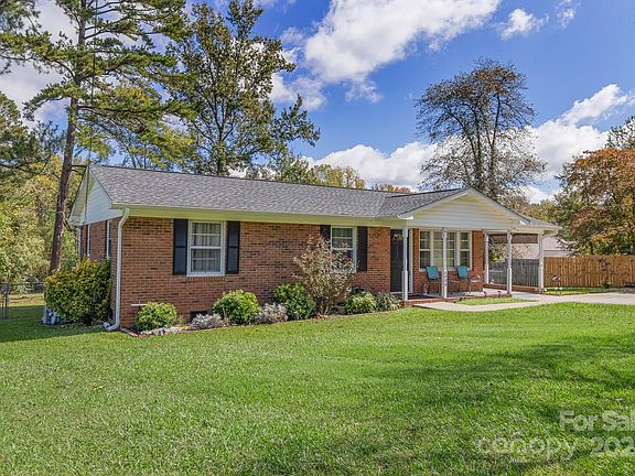 2nd image of 2217 N Driftwood Ln #1