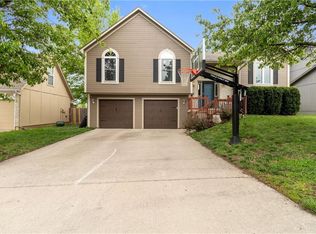 10216 Webster Ave, Kansas City, KS 66109