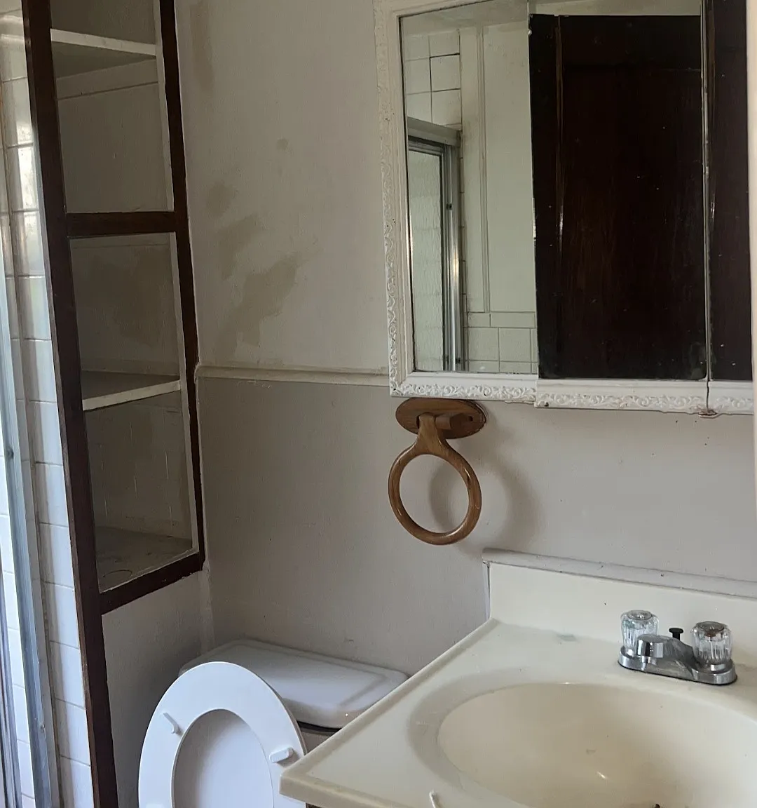 3 bed, 1189 sqft, $950 — Photo 2