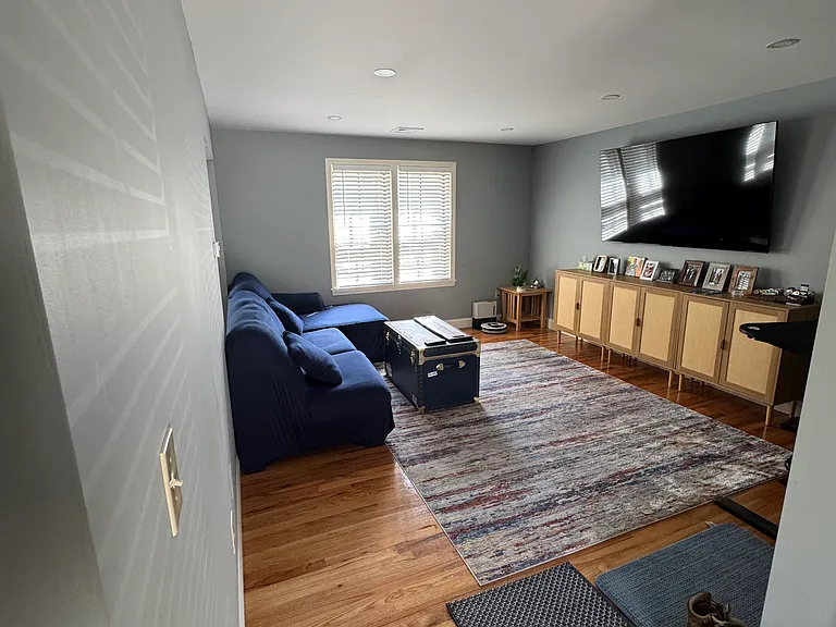 Living Room w/ furniture
