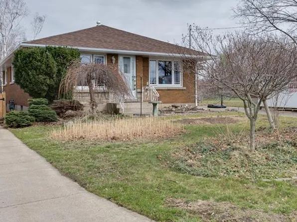 52 Woodelm Dr #All, Saint Catharines, ON L2M 4N3